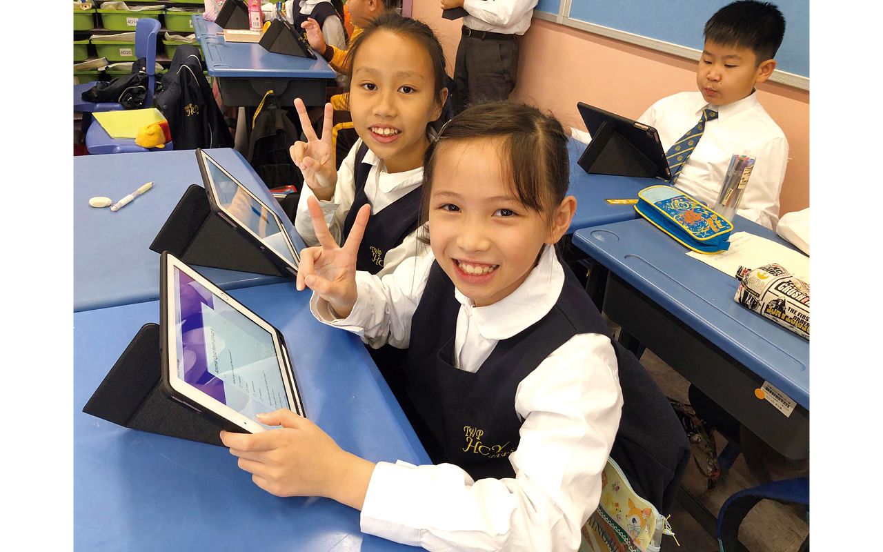 學校成功申請優質教育基金推行「e世代圖書館」計劃，以智能科技連接學生在公共圖書館的借閱記錄，保持他們閱讀的習慣。