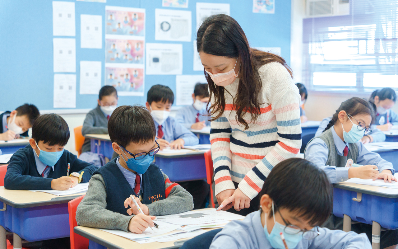 學校矢志提升學生對學習英語的興趣，營造良好的學習環境，讓同學能夠愉快學習英語。
