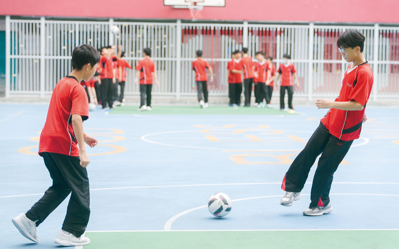 让每班同学都有机会展示自己的才能及学习成果 讓每班同學都有機會展示自己的才能及學習成果